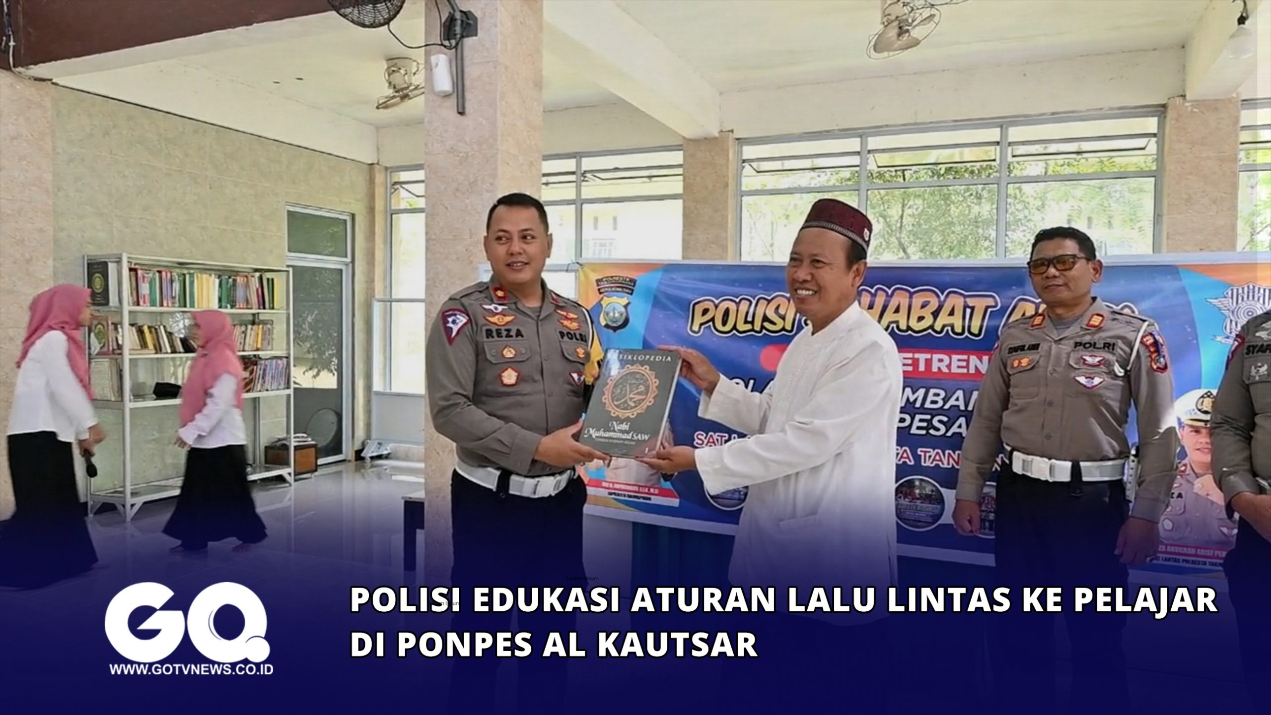 Polisi Edukasi Aturan Lalu Lintas ke Pelajar di Ponpes Al Kautsar