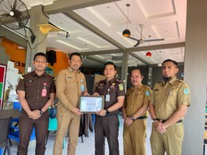 Cabjari Natuna di Tarempa Terima Penghargaan dari Bupati Kepulauan Anambas