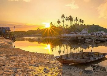 Keindahan Pantai dan Hutan Mangrove di Desa Wisata Pengudang Bintan
