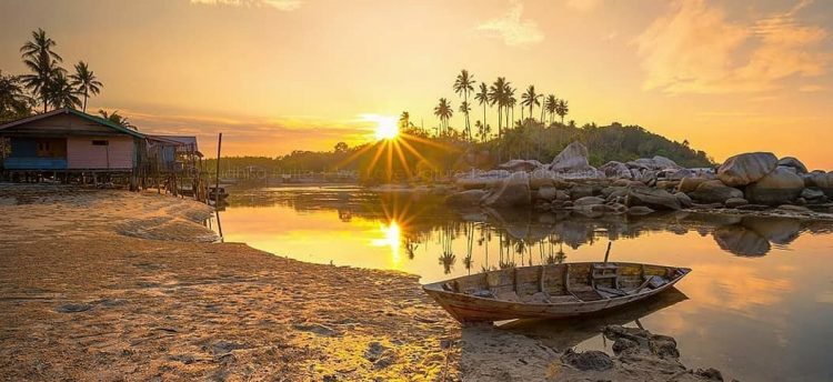 Keindahan Pantai dan Hutan Mangrove di Desa Wisata Pengudang Bintan