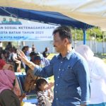 Peduli Nelayan, Kepala BP Batam Serahkan Ribuan Kartu BP Jamsostek