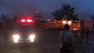 Kebakaran Aula MAN Tanjungpinang, Petugas Damkar Cium Aroma Gas Dilokasi Kejadian