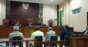 Hakim Vonis Bebas Lima Terdakwa Korupsi Tunjangan Rumdis Natuna