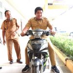 Bupati  Robby Puji Motor Listrik Karya ASN Bintan
