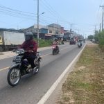 Warga Keluhkan Tumpahan Oli di Jalan Raja Haji Fisabilillah Kilometer 8 Atas