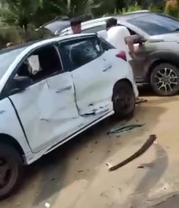 Dua Mobil Terlibat Lakalantas di Jalan Lintas Barat Bintan