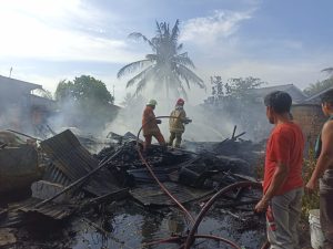 Kebakaran di Kampung Bugis, Satu Rumah Ludes Dilahap Si Jago Merah