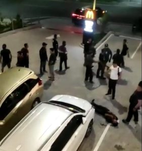 Satpam McDonald’s Tanjungpinang Dikeroyok Sekelompok Orang