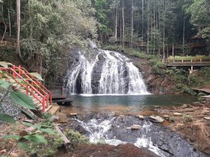 Wisata Air Terjun Resun Lingga Salah Satu WIsata Daya Tarik di Kepri