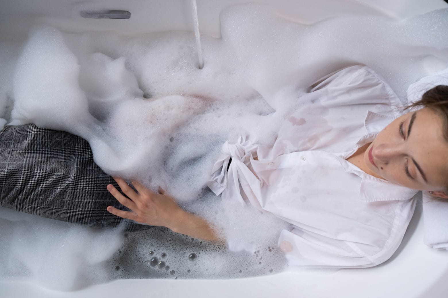 Ramalan Zodiak Virgo 23 Juni 2023, Segarkan Diri Dengan Berendam Air Hangat.