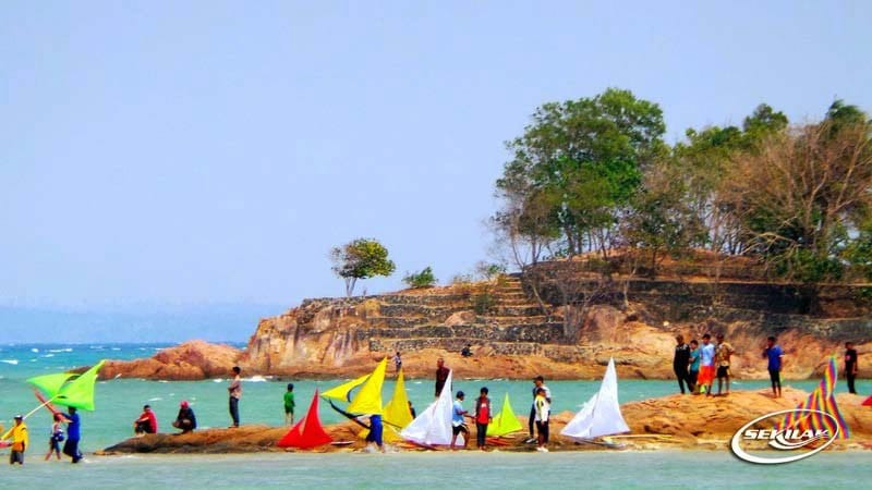 Pantai Sekilak Batam, Destinasi Wisata yang Miliki Pesona Natural
