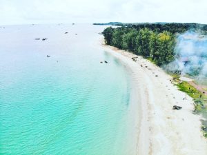 Pantai Dugong Bintan jadi Destinasi Wisata Favorit saat Liburan Tiba