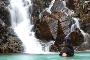 Air Terjun Pongkar Karimun, Destinasi Wisata Dikelilingi Alam yang Masih Asri