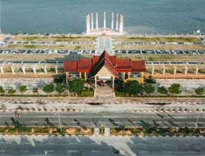 Coastal Area Destinasi Wisata Favorit Warga Karimun