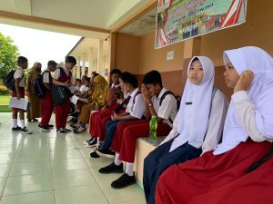 Belum Punya Gedung, Murid SMPN 17 Tanjungpinang Harus Menumpang Belajar di Sekolah Lain