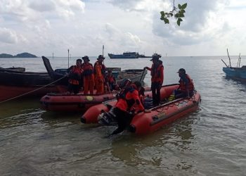 Tim SAR Gabungan Cari Nelayan Hilang di Perairan Kawal Bintan