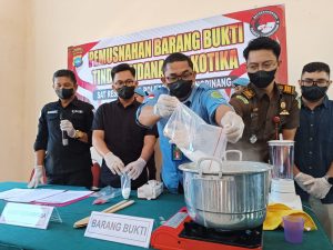 Polresta Tanjungpinang Musnahkan 577,8 gram Sabu dan 156 Pil Ekstasi