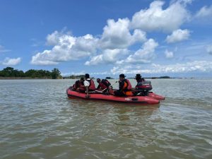 Anak 2 Tahun Hilang Terseret Arus di Tiban Batam