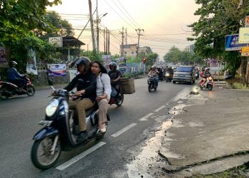 3 Pengendara Motor Jatuh Akibat Tumpahan Solar di Jalan Ir Sutami Tanjungpinang