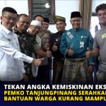 Tekan Angka Kemiskinan Ekstrim, Pemkot Tanjungpinang Serahkan Bantuan Warga Kurang Mampu