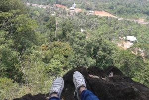 Pesona Gunung Bintan Pikat Wisatawan Untuk Hiking