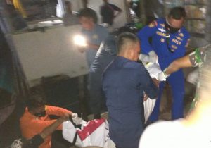 Mayat Tanpa Kepala Ditemukan Mengapung di Perairan Karas