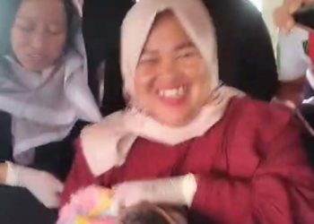 Seorang Penumpang Melahirkan di Atas Kapal Karunia Jaya