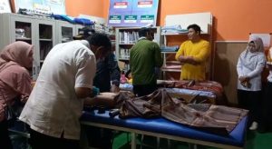 Peringati Hari Jadi ke 81, Desa Toapaya Gelar Sunat Masal dan Pengecekan Kesehatan Gratis