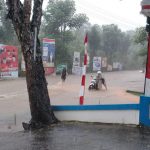 Nekat Terobos Banjir, Sejumlah Motor Mogok di Jalan Nusantara Batu 18 Kijang