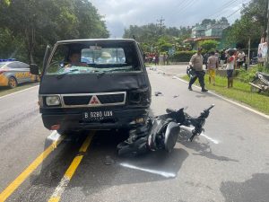 Pemotor Tewas Usai Tabrakan dengan Mobil Pick Up di Jalan Gesek Bintan