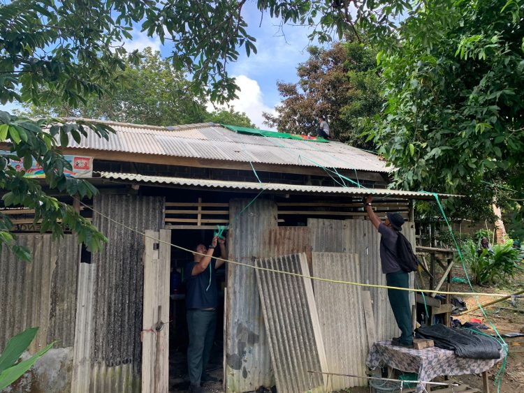 BPBD Tanjungpinang Beri Bantun ke Korban Kebakaran di Kampung Sidojadi.