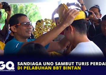 Sandiaga Uno Sambut Turis Perdana di Pelabuhan BBT Bintan