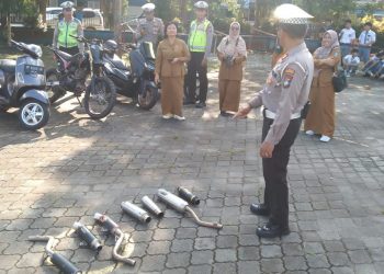 Razia di Sekolah, Polisi Sita Knalpot Brong Milik Siswa