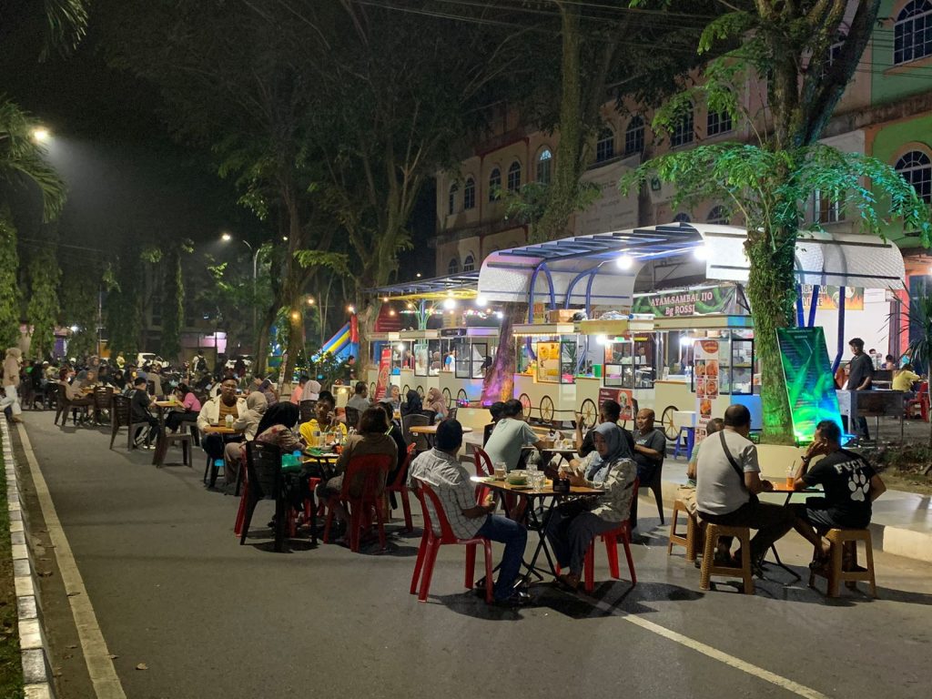 Street food Bintan Center, Destinasi Wisata Kuliner Ditengah Kota Tanjungpinang.