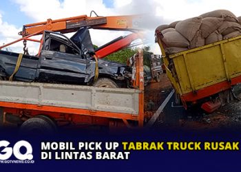 Mobil Pick Up Tabrak Truck Rusak di Lintas Barat