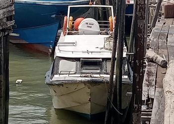 Speed Boat SB Solop Indan dan SB Giam Mas Tabrakan di Pelabuhan STG Karimun