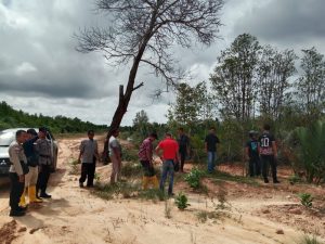 Diduga Lahannya Tumpang Tindih dengan Perusahaan Pasir PT GML, Warga Ngadu ke Kelurahan Tembeling