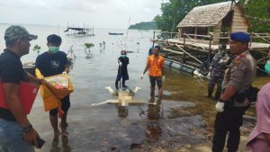 Mayat Pria Tanpa Identitas Ditemukan di Pinggir Pantai Pengudang Bintan