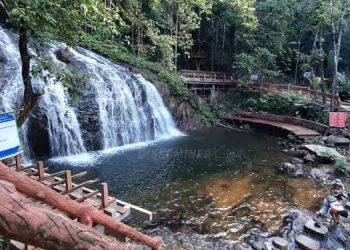 Air Terjun Resun Destinasi Wisata Alami di Daik Lingga.
