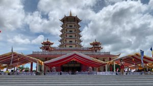 Melihat Pesona Destinasi Wisata Pagoda Tertinggi di Indonesia yang Ada di Tanjungpinang Provinsi Kepri