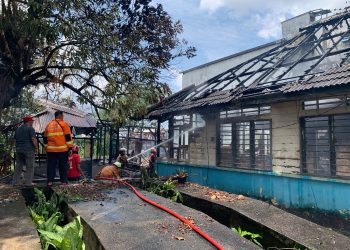 Tiga Bangunan Rumah Semi Permanen di Tanjungpinang Terbakar.