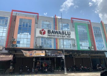 Bawaslu Kepri Himbau Pasang Baliho Bacalon Peserta Pilkada 2024 Tidak Merusak Keindahan Kota.