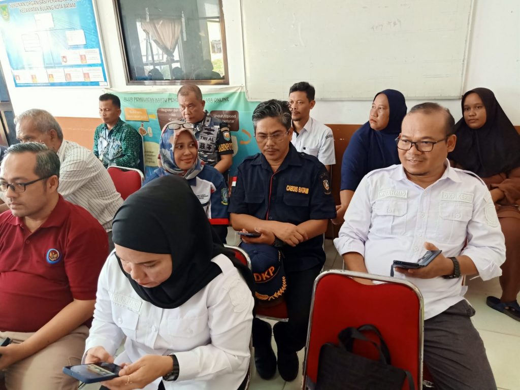 DKP Provinsi Kepri Sosialisasikan Gerakan Bulan Cinta Laut.