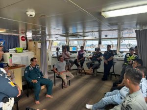 Dua Hari Terombang Ambing Dilaut, Kru Kapal Pukat Ikan Ditemukan Selamat