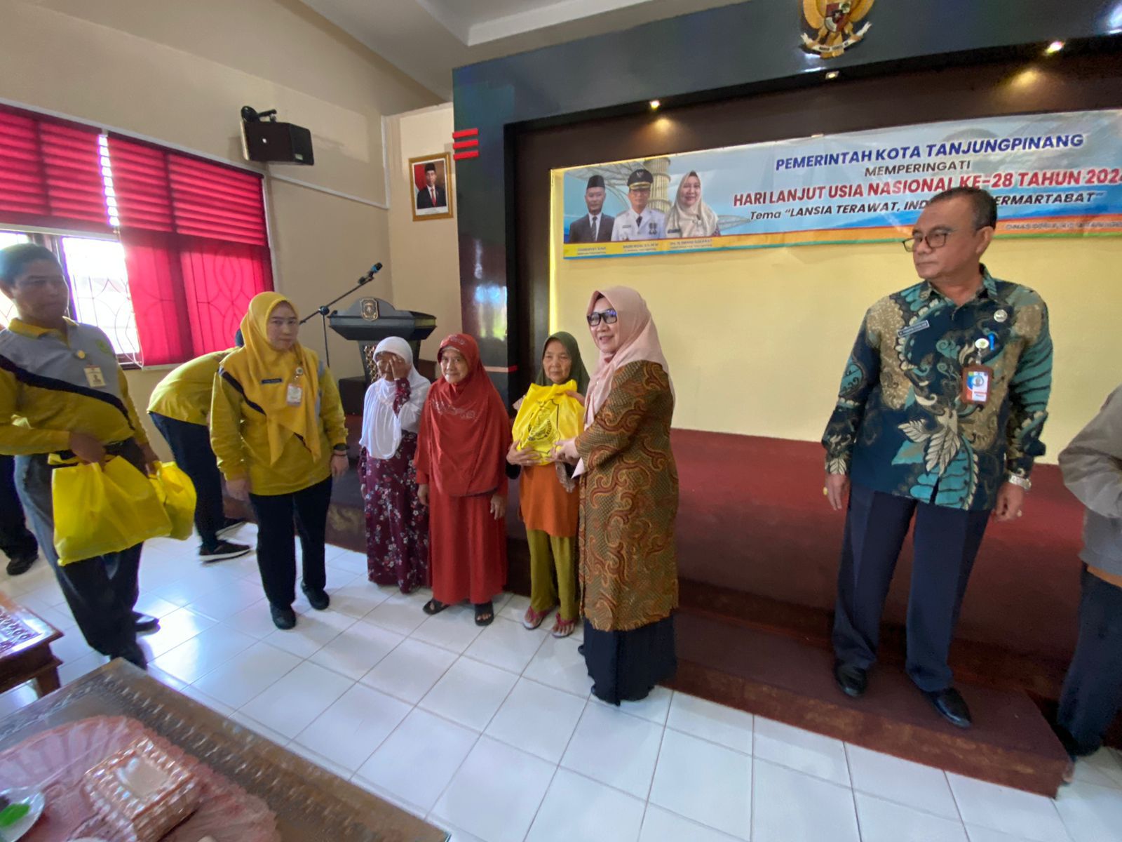 1.000 Lansia di Tanjungpinang Dapat Bantuan Nutrisi Tambahan