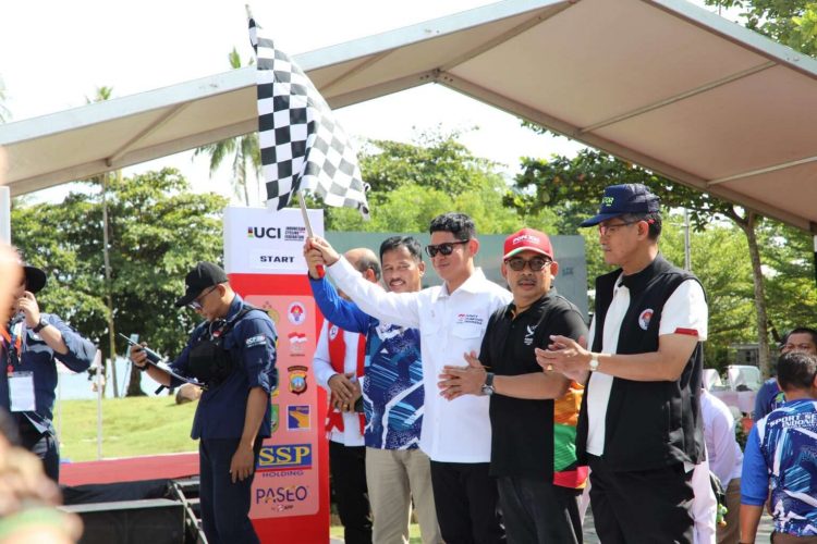Kepala BP Batam Buka Kejurnas Road Race and Mountain Bike 2024 : Selamat Menikmati Pesona Batam Kota Baru.