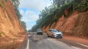 Dalam Satu Hari, Dua Pengendara Motor Jadi Korban Jalan Rusak di Lintas Timur