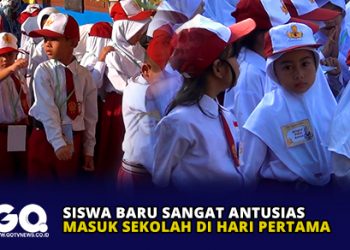 Siswa Baru Sangat Antusias Masuk Sekolah di Hari Pertama