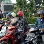 Satlantas Polresta Tanjungpinang Bagikan Helm Gratis Pengendara Tertib Lalulintas