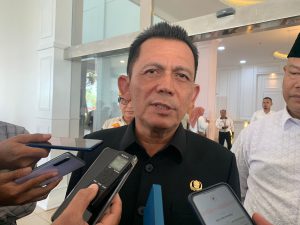 Gubernur Kepri Minta Pemko Jalankan Program Seragam Gratis